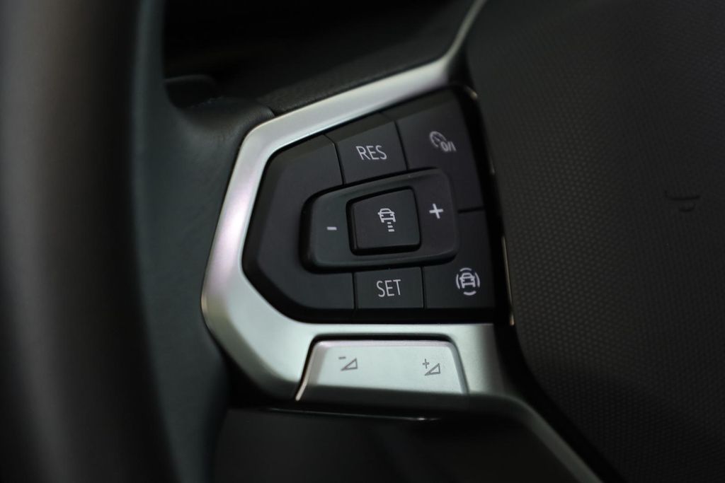 Volkswagen Touran 2025