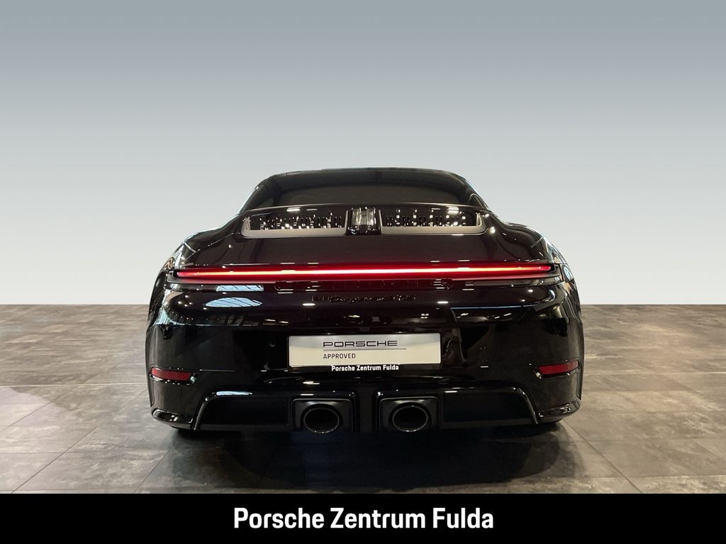 Porsche 992 2025
