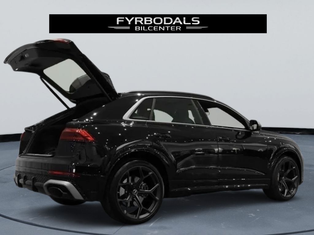 Audi RSQ8 2025