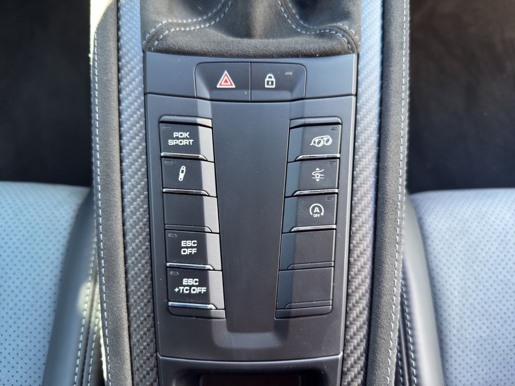 Porsche Boxster 2025