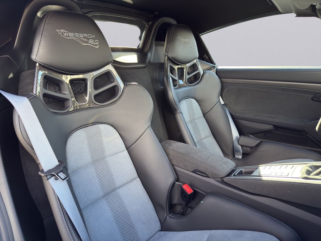 Porsche Boxster 2025