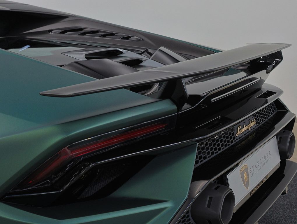 Lamborghini Huracán 2024
