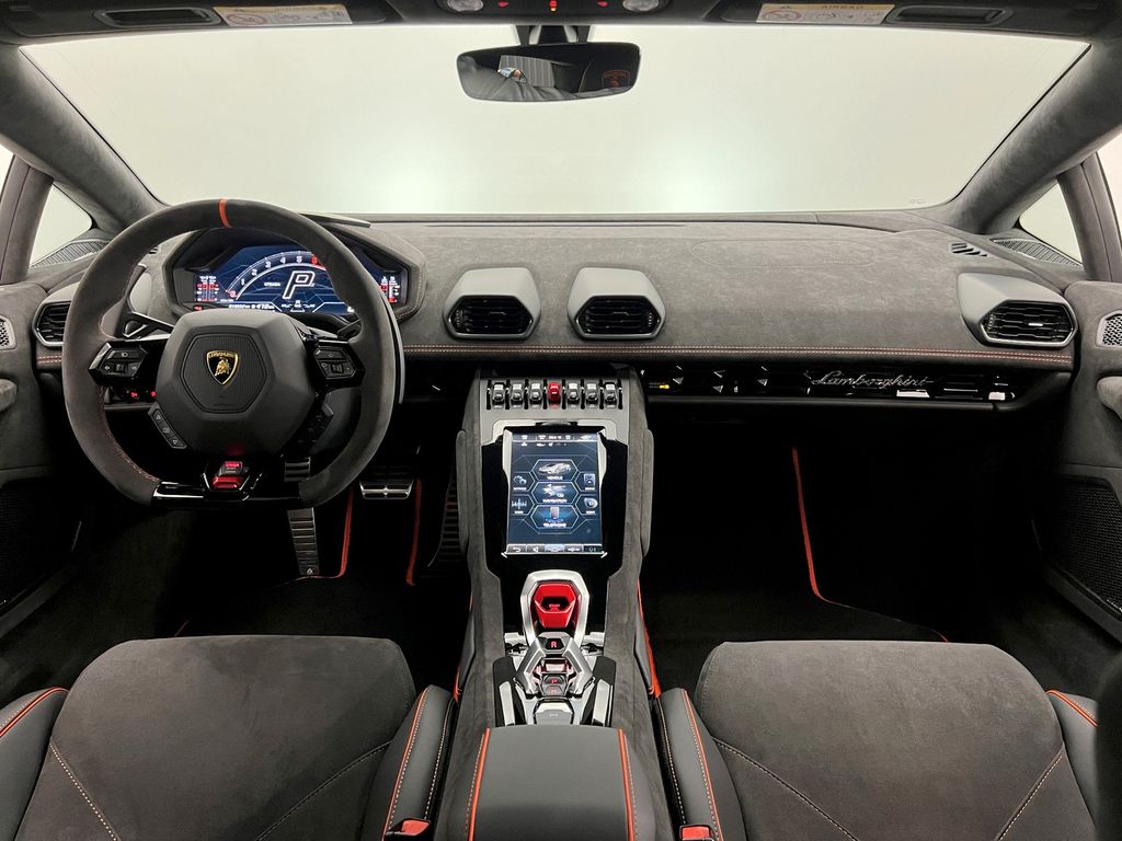 Lamborghini Huracán 2024