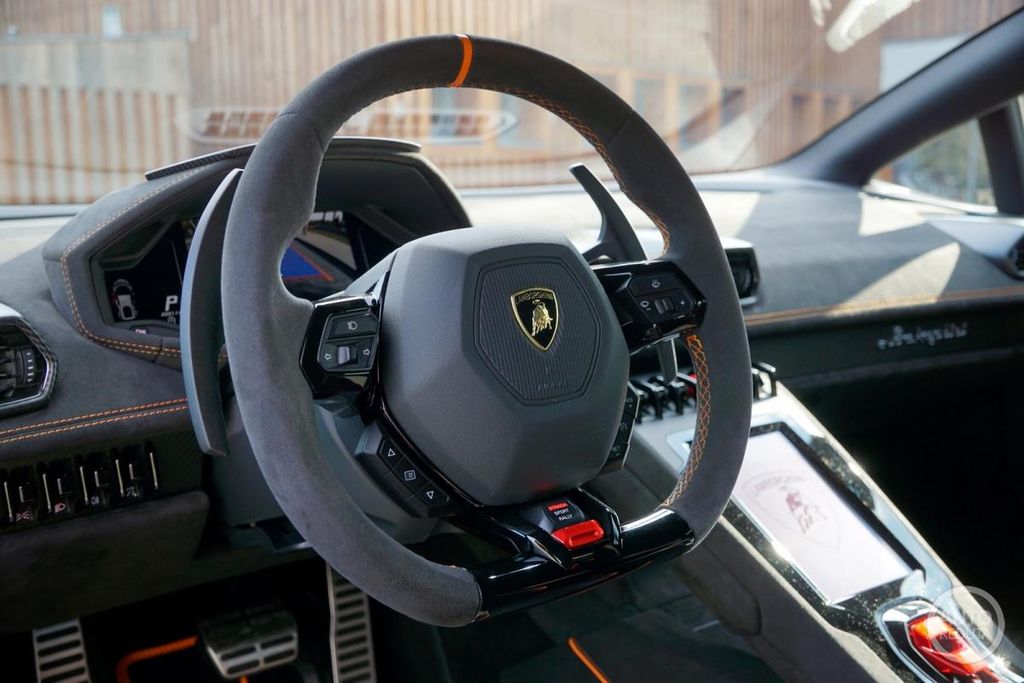 Lamborghini Huracán 2024