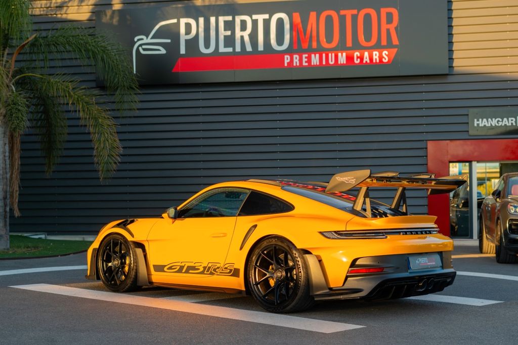 Porsche 911 2025