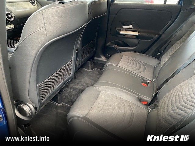 Mercedes-Benz GLA 200 2024