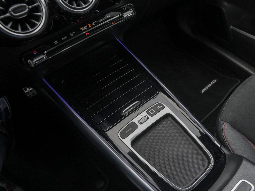 Mercedes-Benz GLA 200 2025