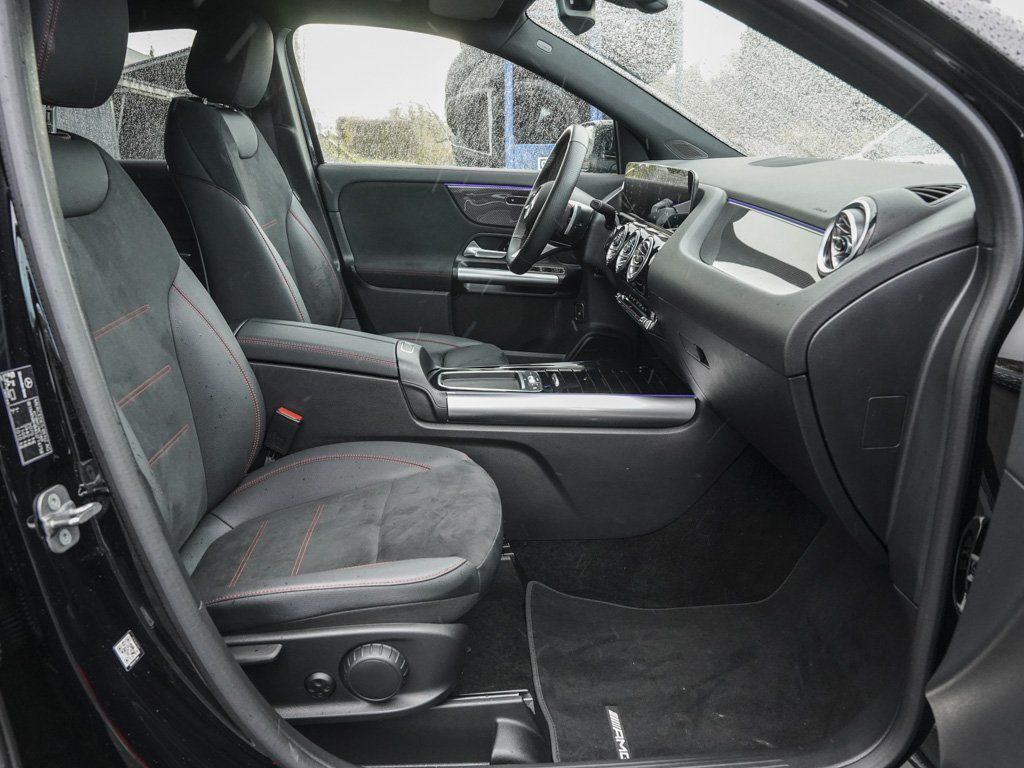 Mercedes-Benz GLA 200 2025