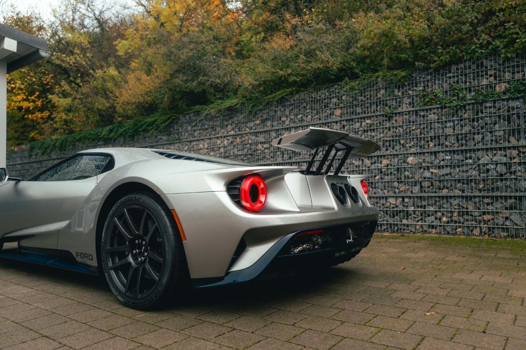 Ford GT