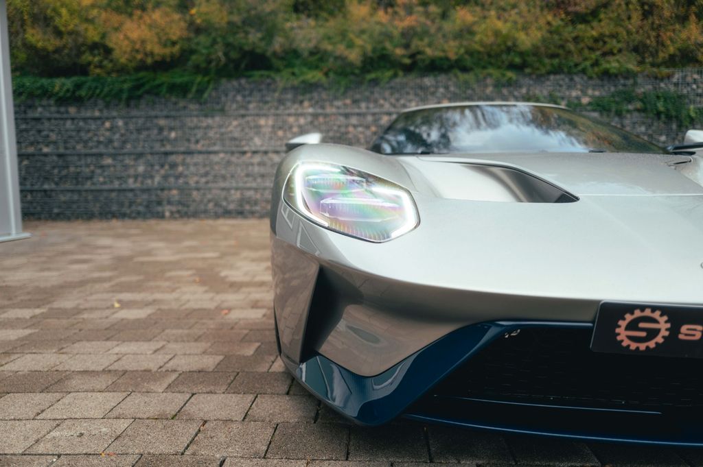 Ford GT