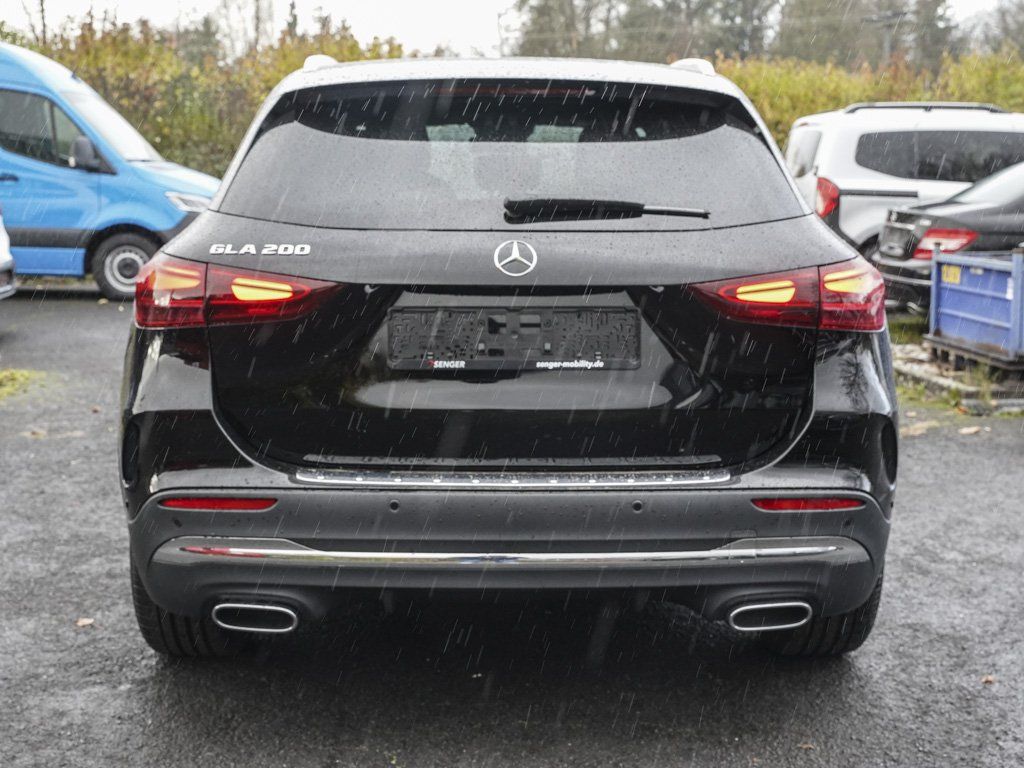 Mercedes-Benz GLA 200 2025