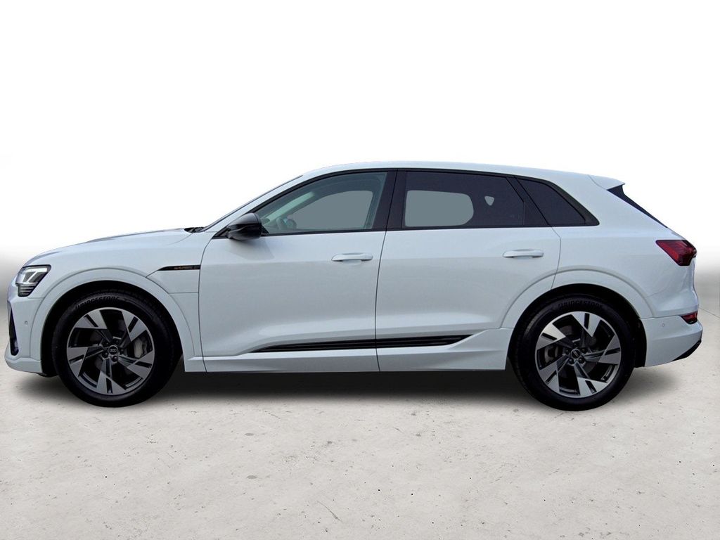 Audi e-tron 2022