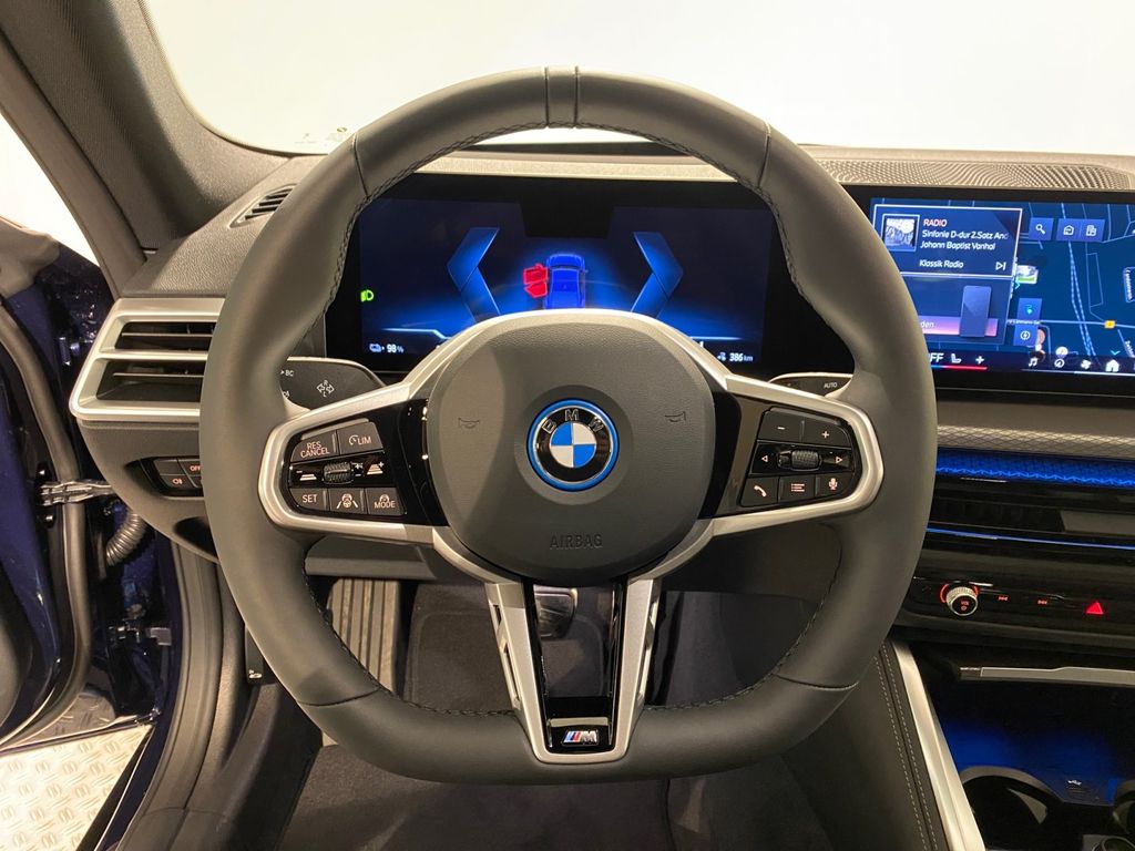 BMW i4 2025