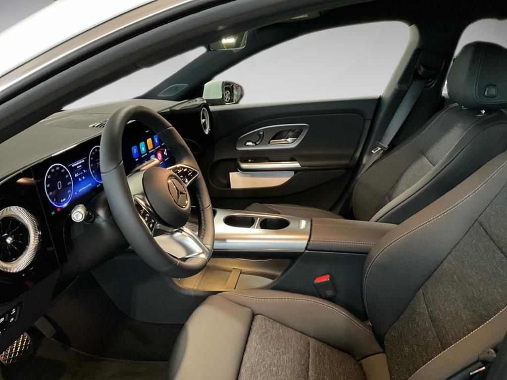 Mercedes-Benz CLA 250 2025