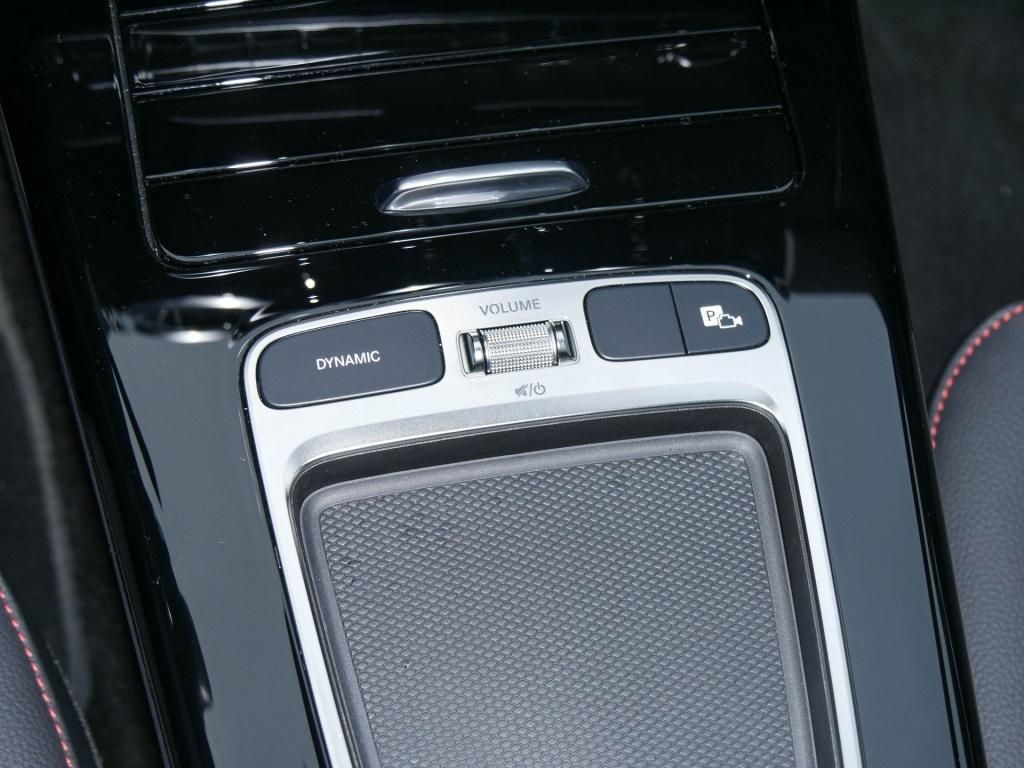 Mercedes-Benz A 220 2024