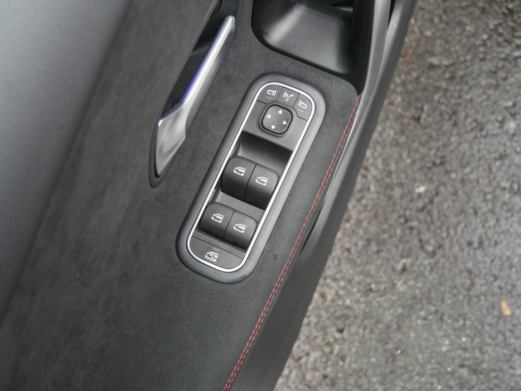 Mercedes-Benz A 220 2024