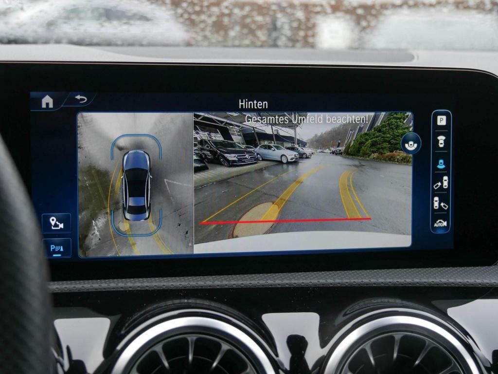 Mercedes-Benz A 220 2024