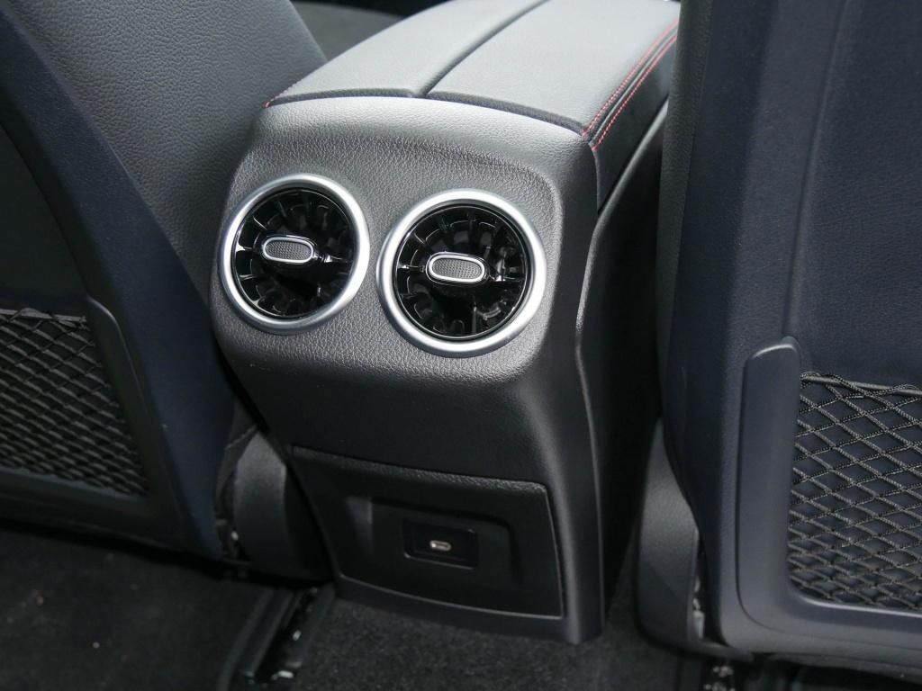 Mercedes-Benz A 220 2024