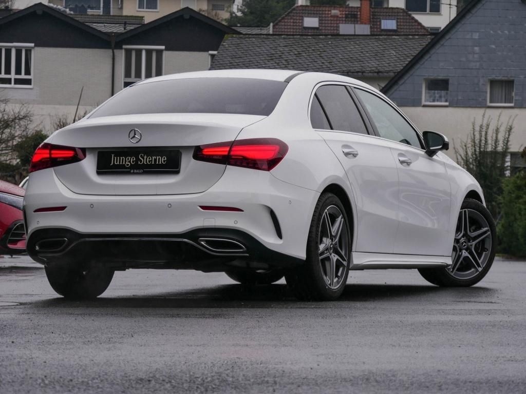 Mercedes-Benz A 220 2024