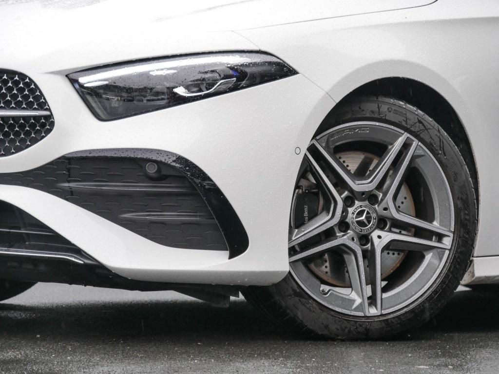 Mercedes-Benz A 220 2024