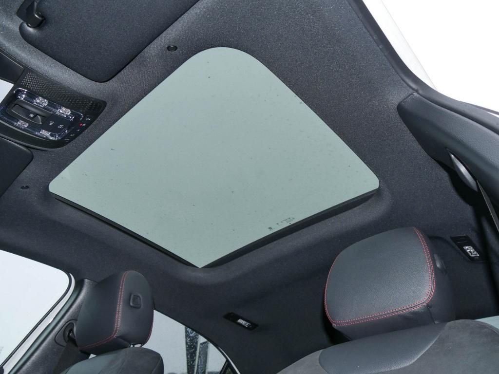 Mercedes-Benz A 220 2024