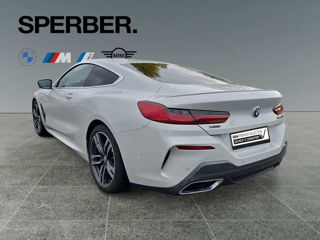 BMW M850 2021