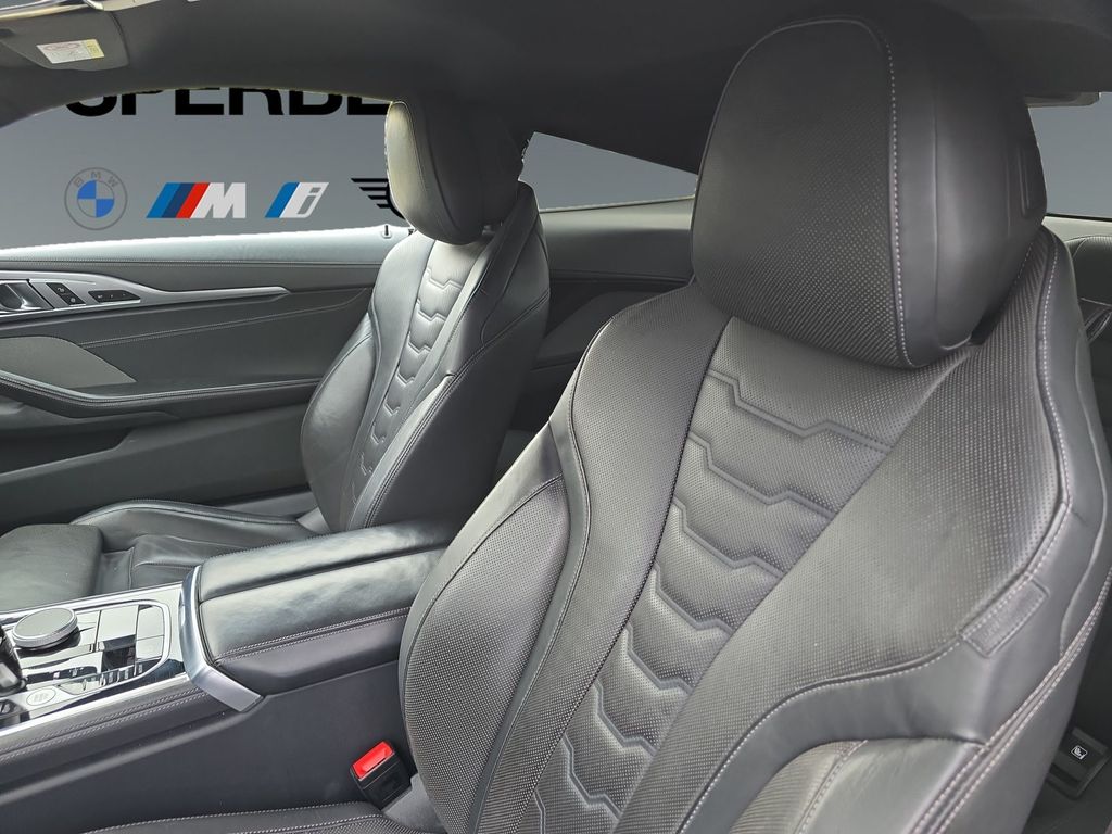 BMW M850 2021