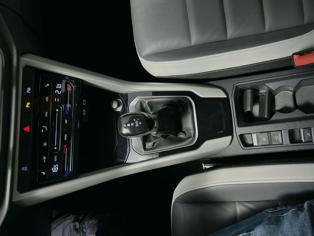 Volkswagen T-Roc 2023