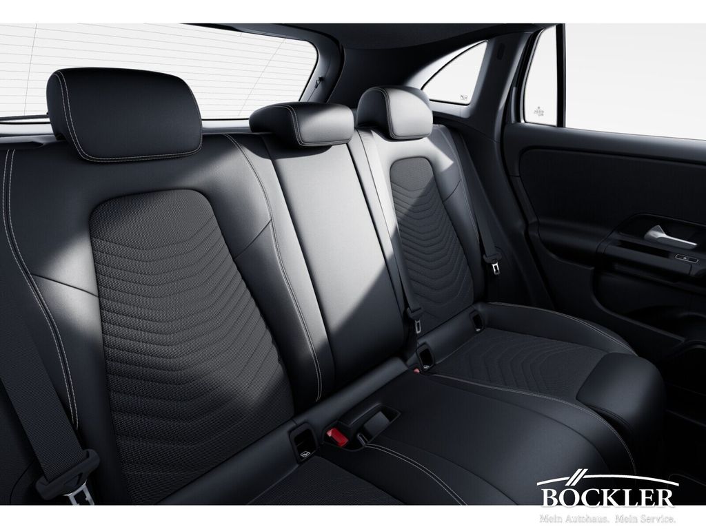 Mercedes-Benz GLA 200 2024