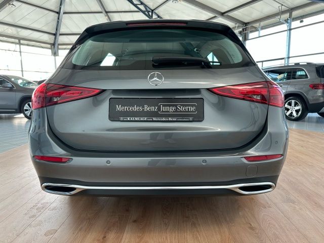 Mercedes-Benz C 220 2025