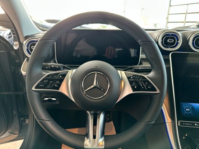 Mercedes-Benz C 220 2025
