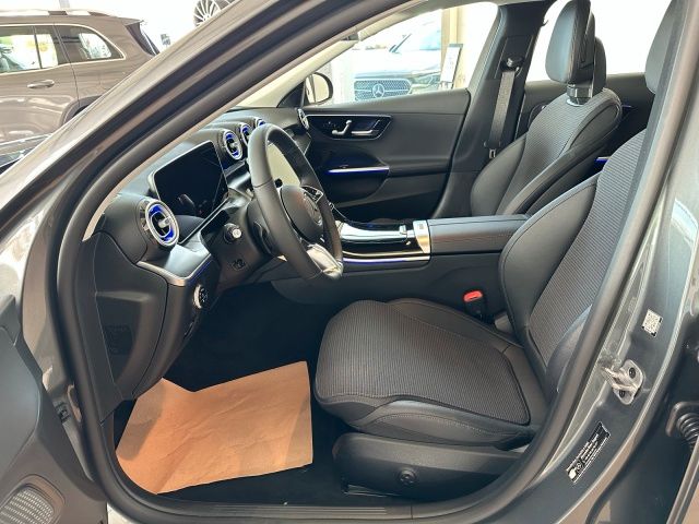 Mercedes-Benz C 220 2025