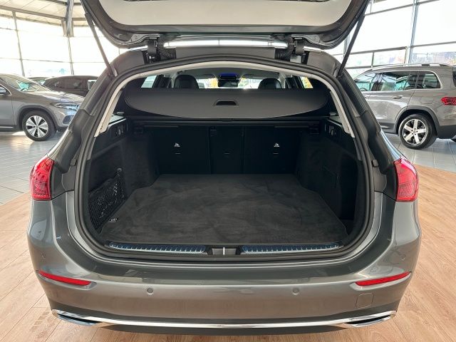 Mercedes-Benz C 220 2025