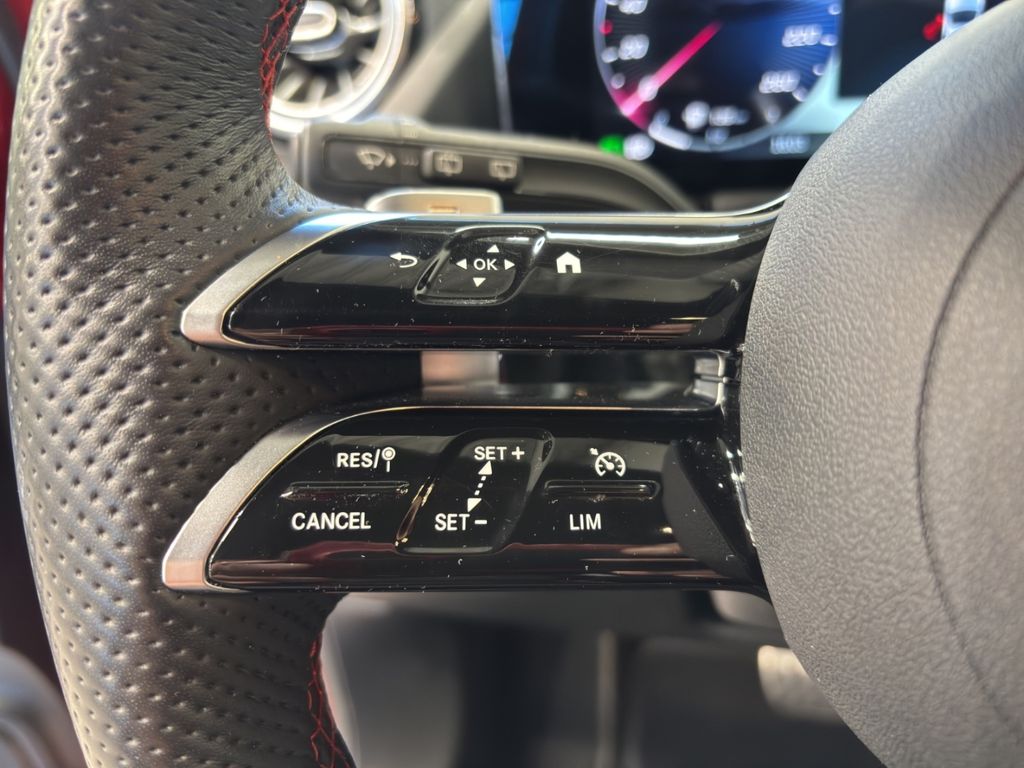 Mercedes-Benz B 220 2024