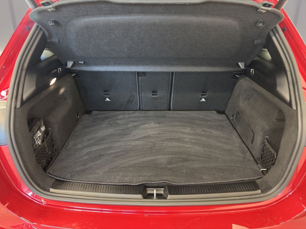 Mercedes-Benz B 220 2024