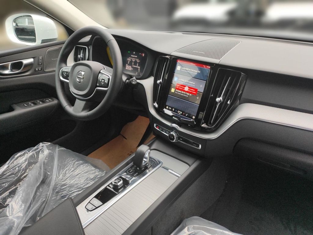 Volvo XC60 2025