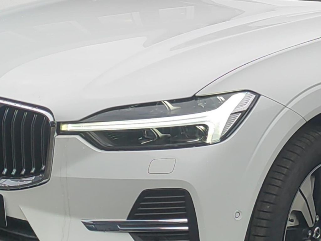 Volvo XC60 2025