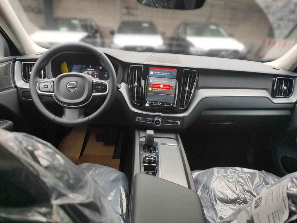 Volvo XC60 2025