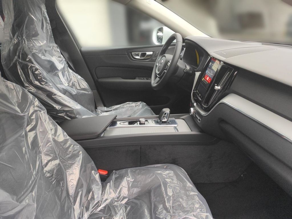 Volvo XC60 2025