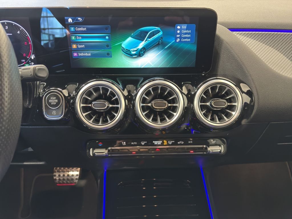 Mercedes-Benz B 220 2024