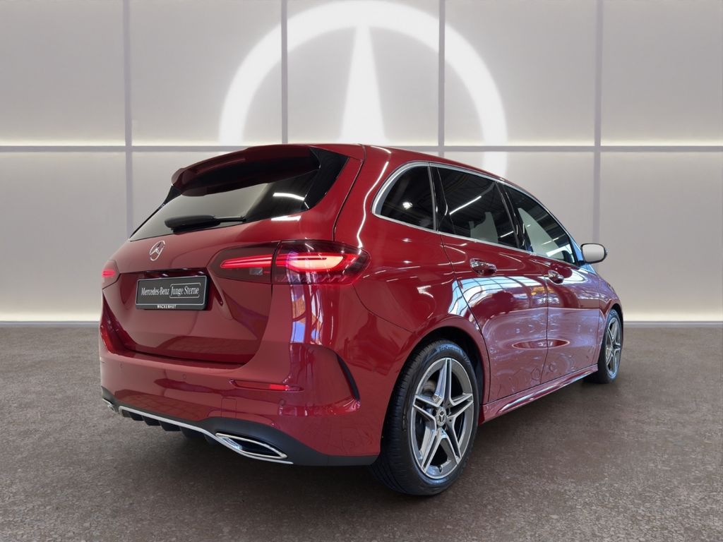 Mercedes-Benz B 220 2024