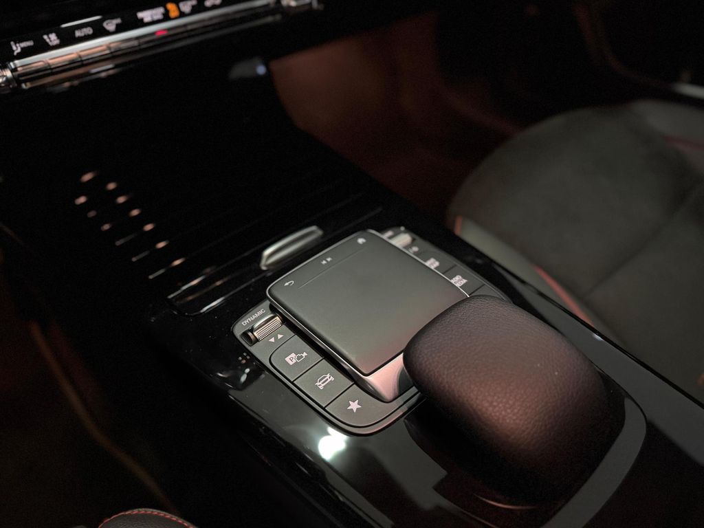 Mercedes-Benz CLA 250 2021