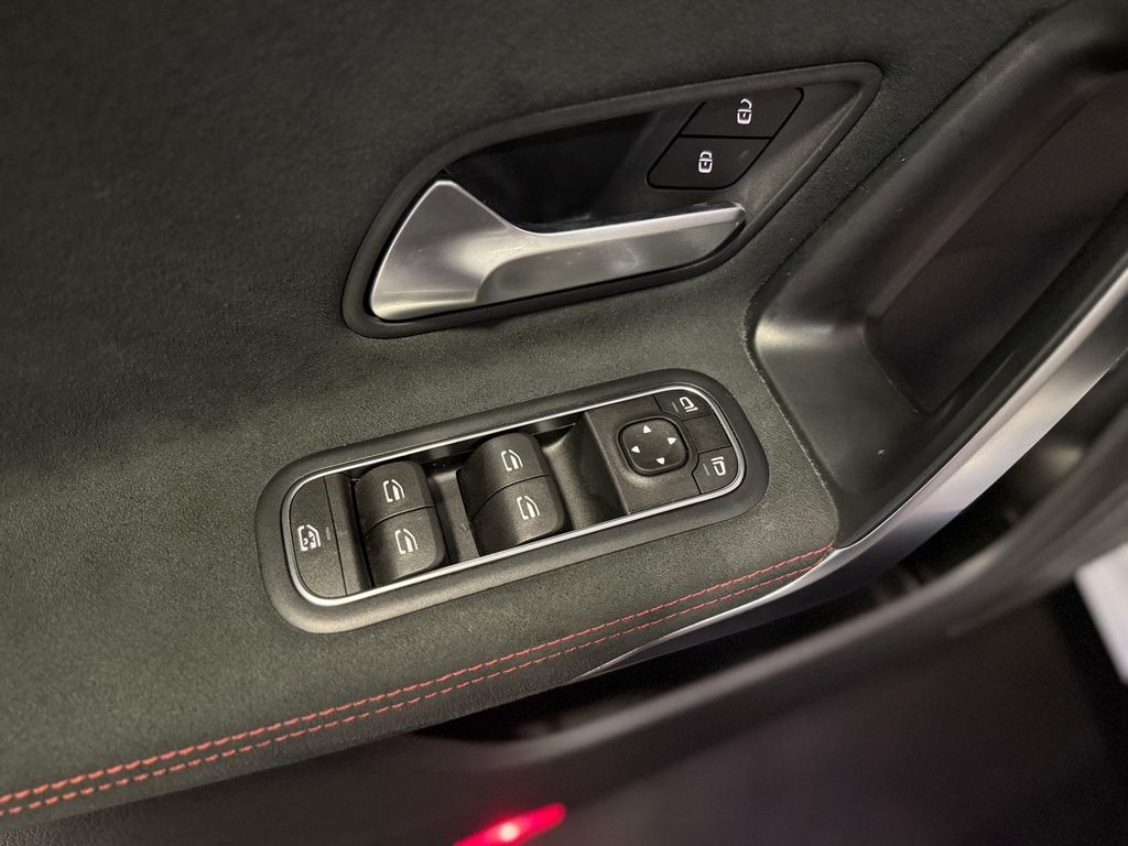 Mercedes-Benz CLA 250 2021