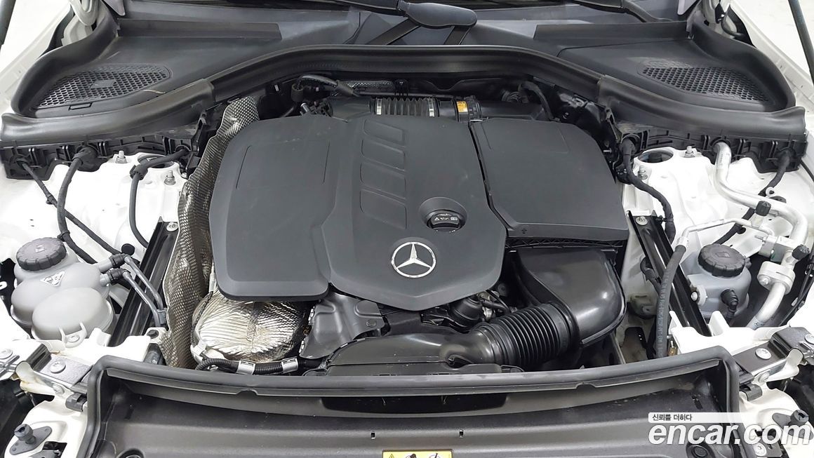 Mercedes-Benz GLC-Class 2024