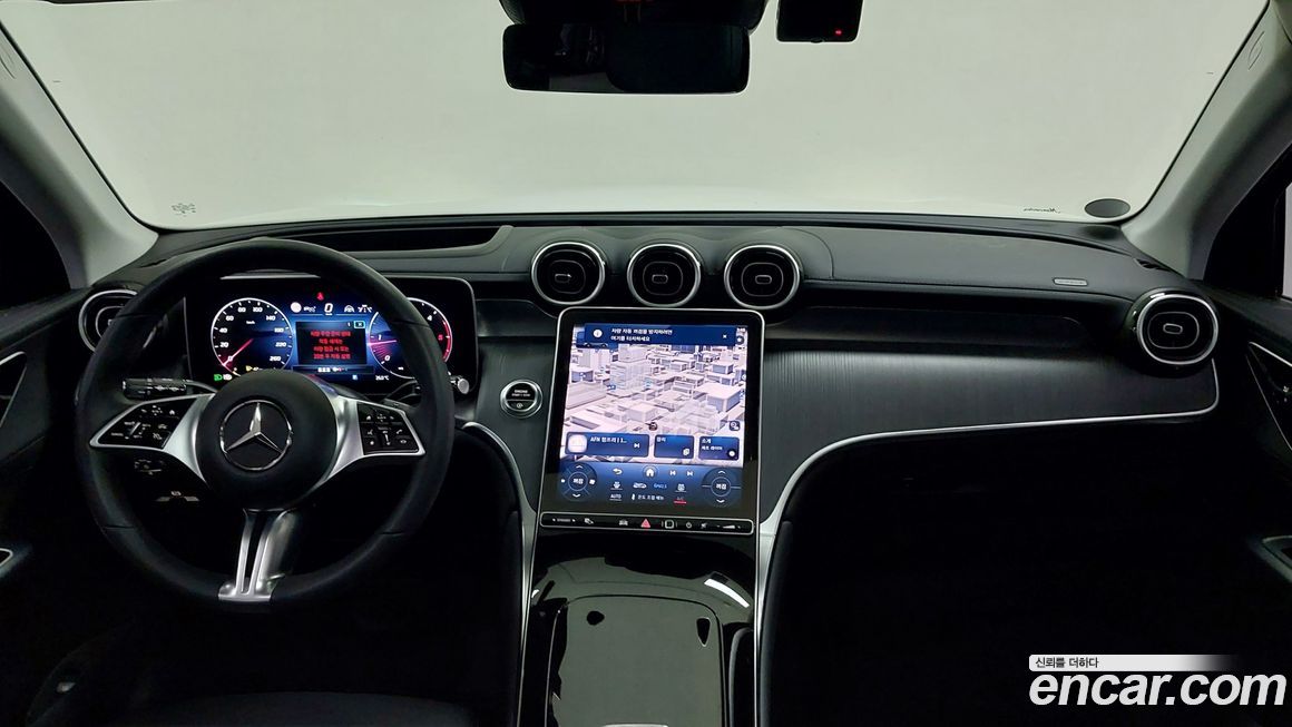 Mercedes-Benz GLC-Class 2024