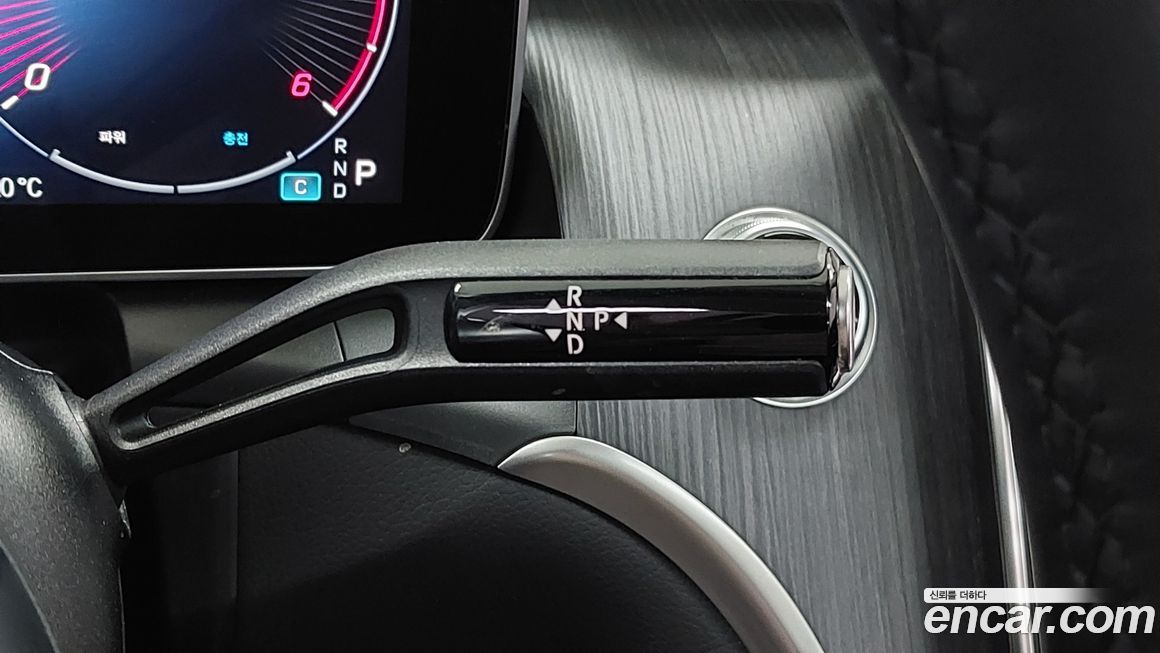 Mercedes-Benz GLC-Class 2024