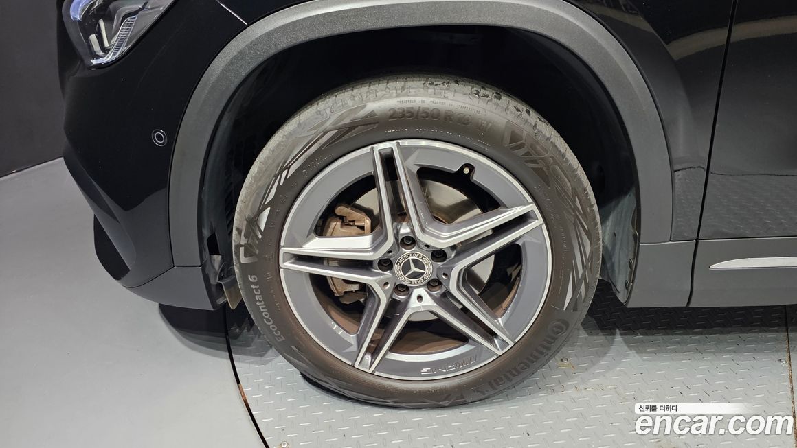 Mercedes-Benz GLA-Class 2023