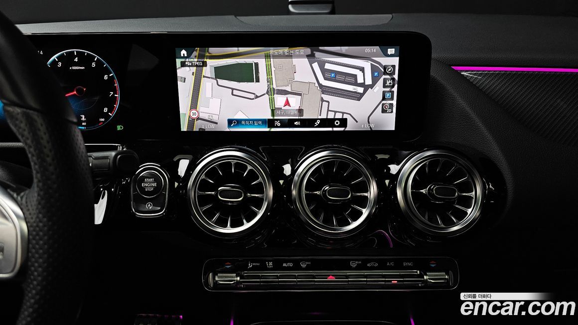 Mercedes-Benz GLA-Class 2023