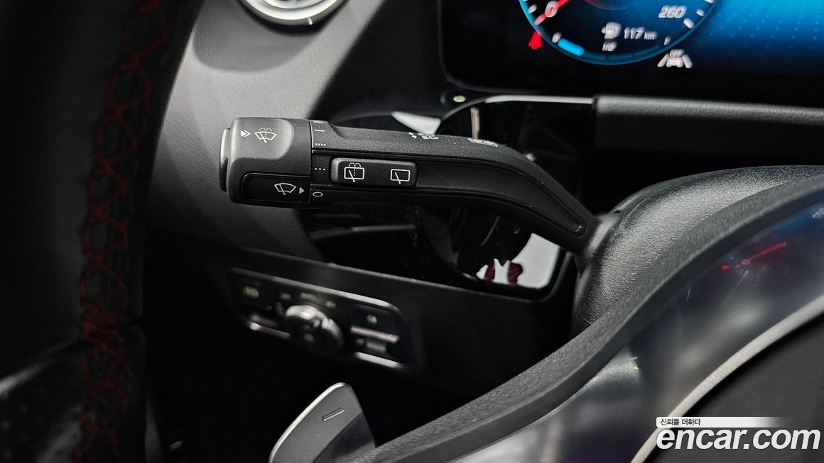 Mercedes-Benz GLA-Class 2023