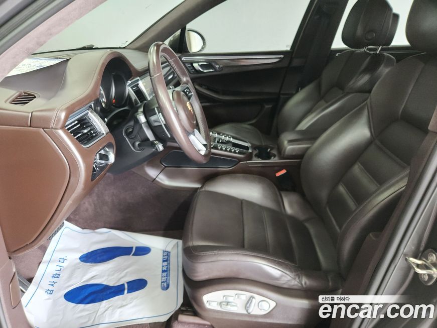 Porsche Macan 2015